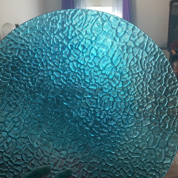 Large Pier1 glass bowl - Picture 2 of 2